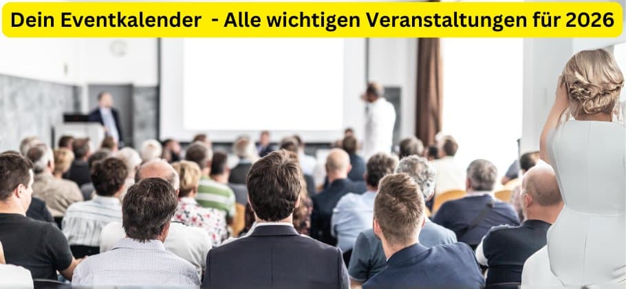 Eventkalender 2026 - Die besten Events, Webinare, Seminare. Online und Live Vorort erleben. Zu sehen ist ein Publikum in einem Seminar mit einem Mentor